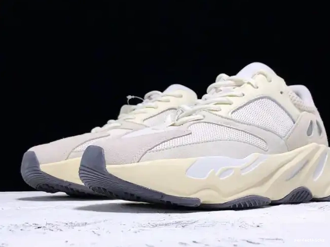 Yeezy Boost 700 EG7596 Analog Adidas 0530